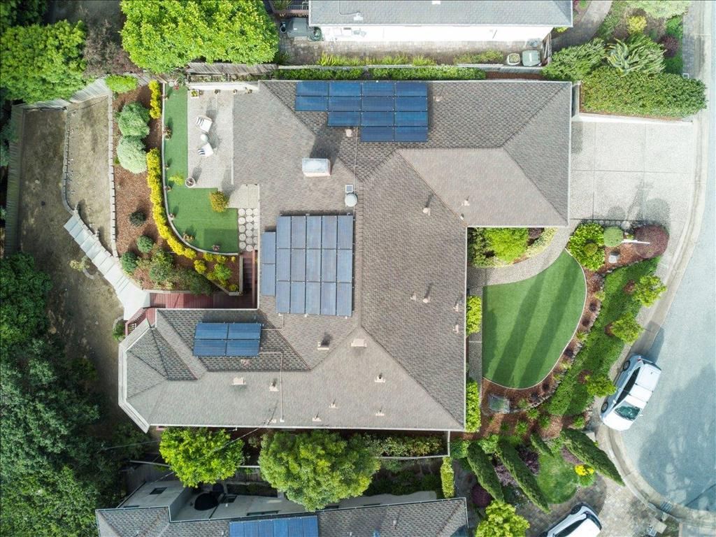 Image 40 of property listing at 3315 Caxton Court, San Mateo, CA 94403