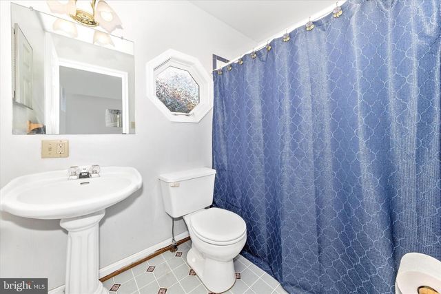 105 RIDGE AVE, Taneytown, MD 21787