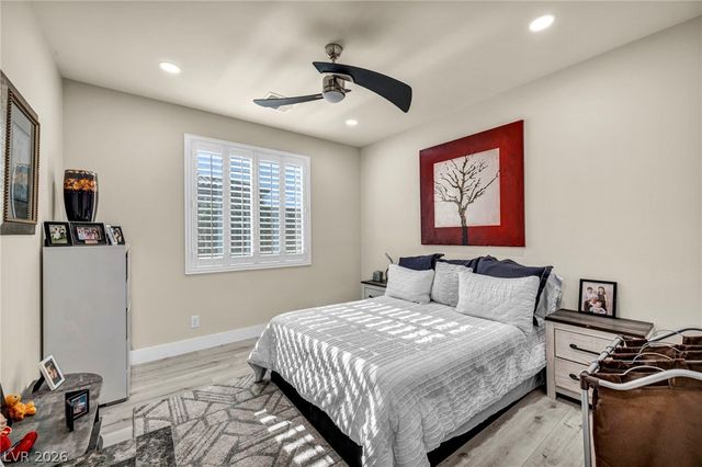 9520 Grand Pass Court, Las Vegas, NV 89129