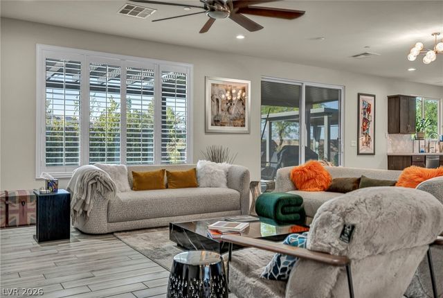 9520 Grand Pass Court, Las Vegas, NV 89129