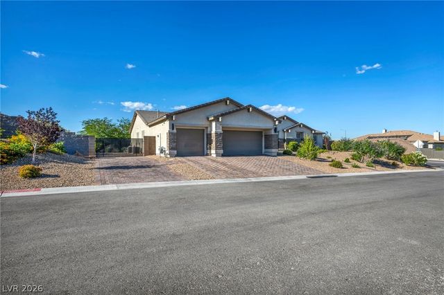9520 Grand Pass Court, Las Vegas, NV 89129
