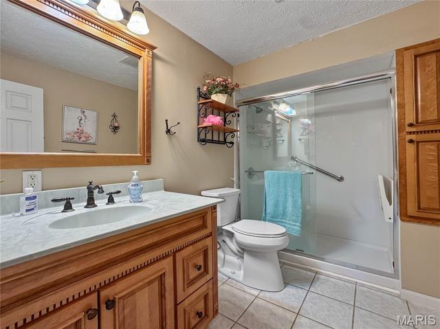 513 Wedgewood Lane, Columbia, IL 62236