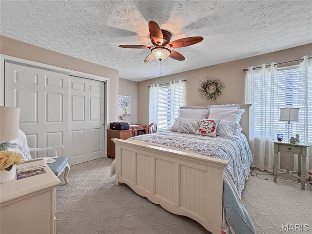 513 Wedgewood Lane, Columbia, IL 62236