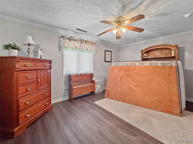 513 Wedgewood Lane, Columbia, IL 62236