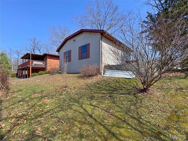 513 Wedgewood Lane, Columbia, IL 62236