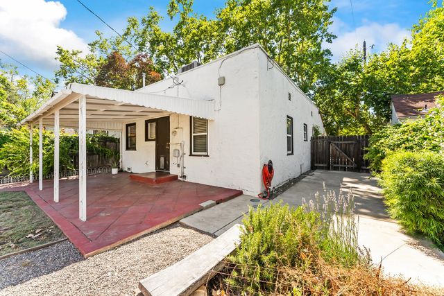 2653 Freeport Blvd, Sacramento, CA 95818