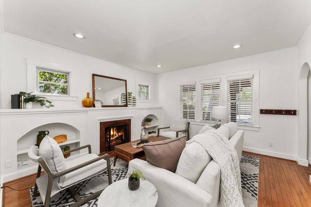 2653 Freeport Blvd, Sacramento, CA 95818