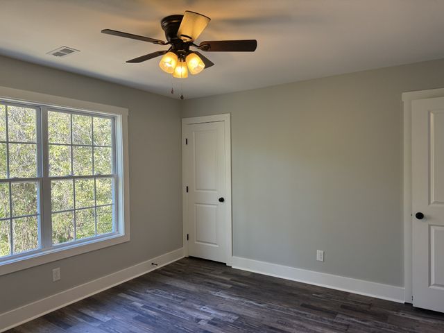 952 Greenwood Ave, Clarksville, TN 37040