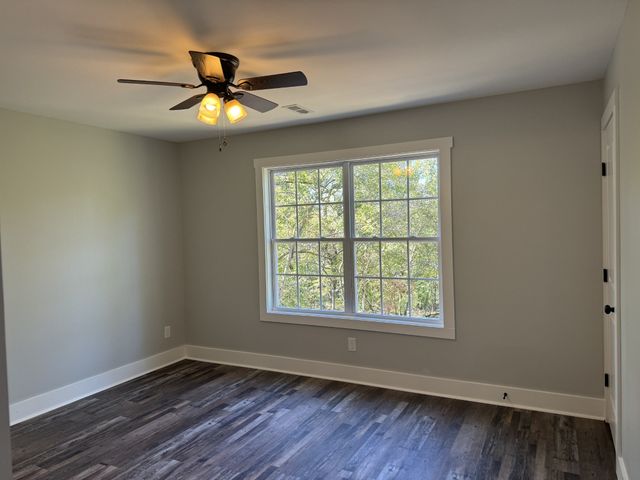 952 Greenwood Ave, Clarksville, TN 37040