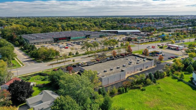 315 N Bolingbrook Drive, Bolingbrook, IL 60440