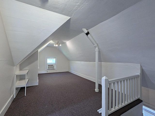 2745 N Summit AVENUE, Milwaukee, WI 53211