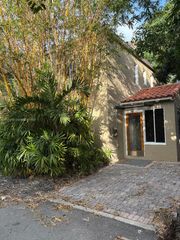 329 W 28th St, Miami Beach, FL 33140