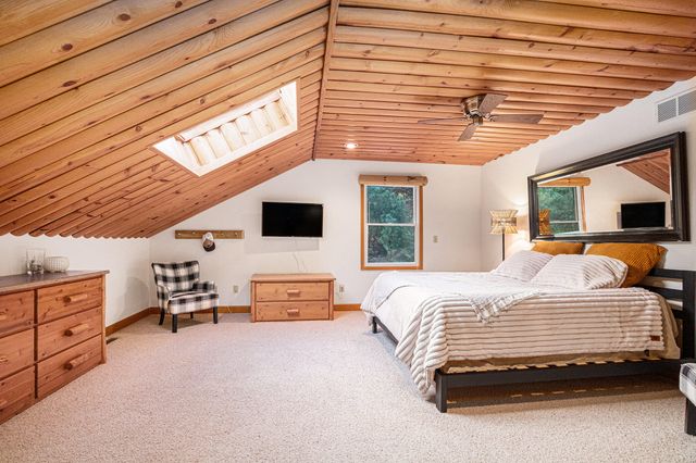 2932 S 3rd Street, Niles, MI 49120