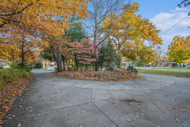 2932 S 3rd Street, Niles, MI 49120