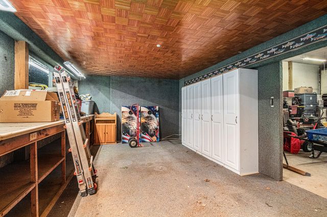 2932 S 3rd Street, Niles, MI 49120