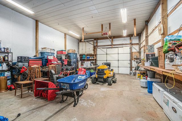 2932 S 3rd Street, Niles, MI 49120