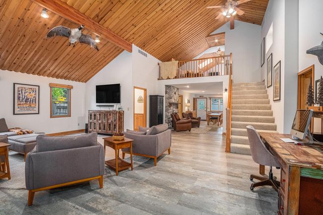 2932 S 3rd Street, Niles, MI 49120