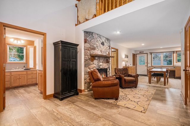 2932 S 3rd Street, Niles, MI 49120