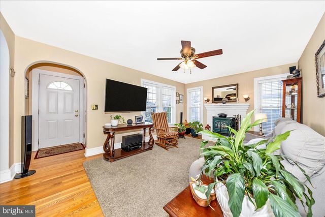 526 GRANT PL, Frederick, MD 21702