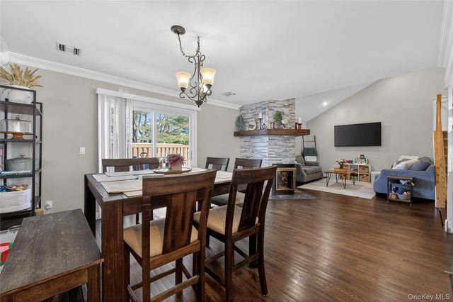 171 Melanie Way, Commack, NY 11725