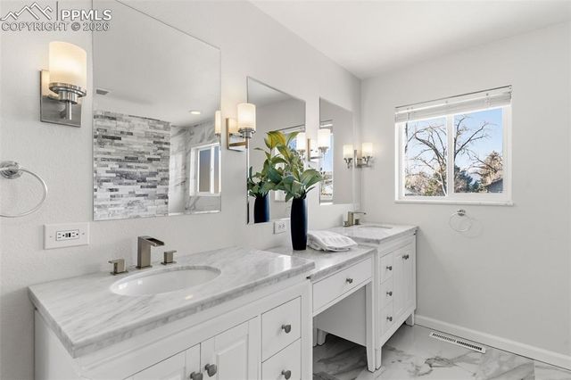 6934 Cedarwood Circle, Colorado Springs, CO 80918