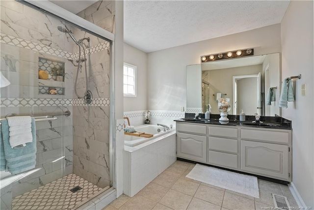 487 Greywalls Court, Fayetteville, NC 28311