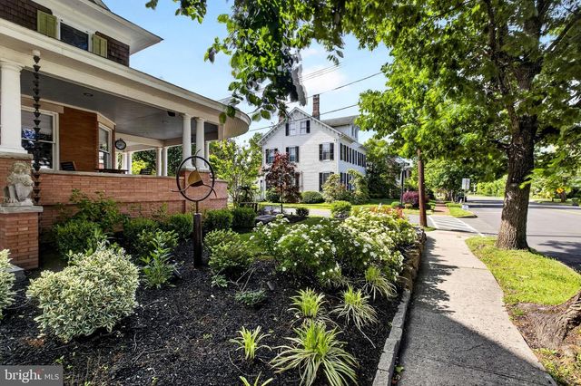 14 N MAIN ST, Cranbury, NJ 08512