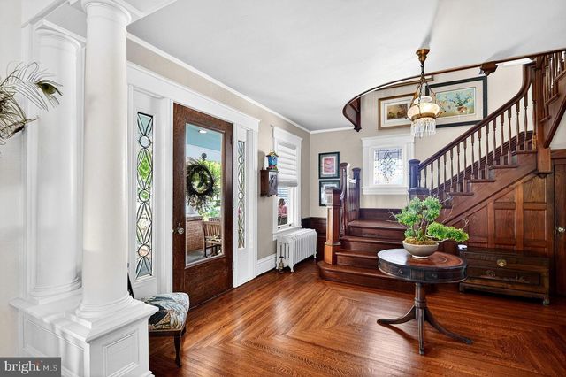 14 N MAIN ST, Cranbury, NJ 08512