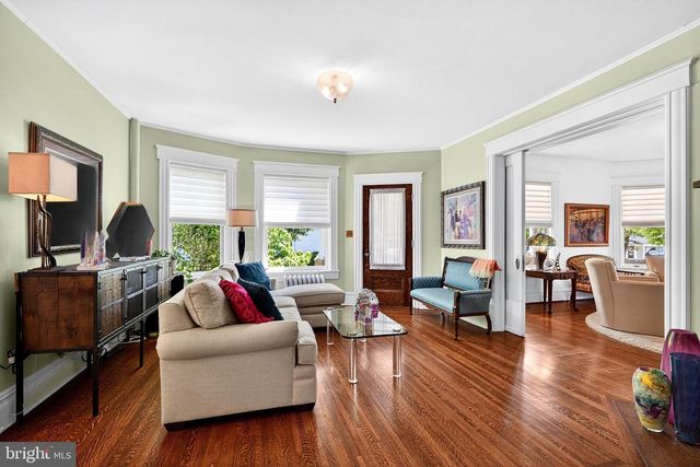14 N MAIN ST, Cranbury, NJ 08512