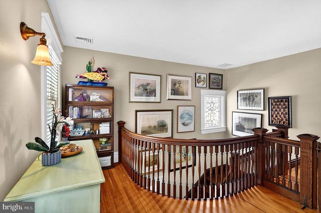14 N MAIN ST, Cranbury, NJ 08512