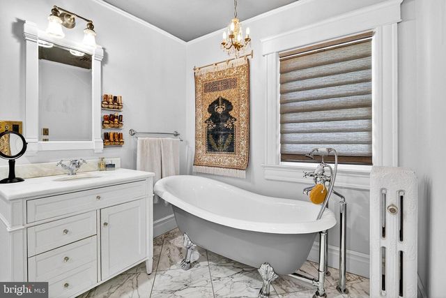 14 N MAIN ST, Cranbury, NJ 08512
