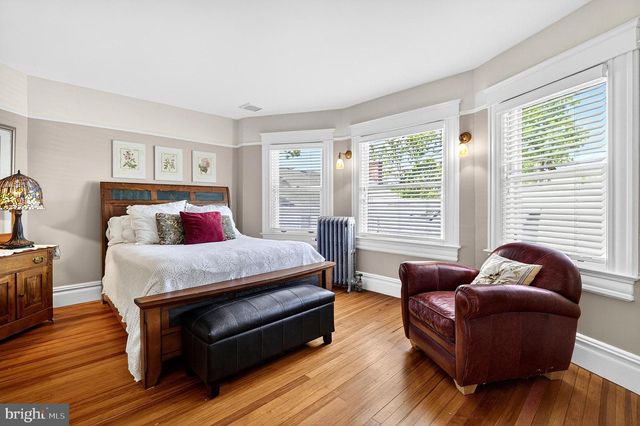 14 N MAIN ST, Cranbury, NJ 08512