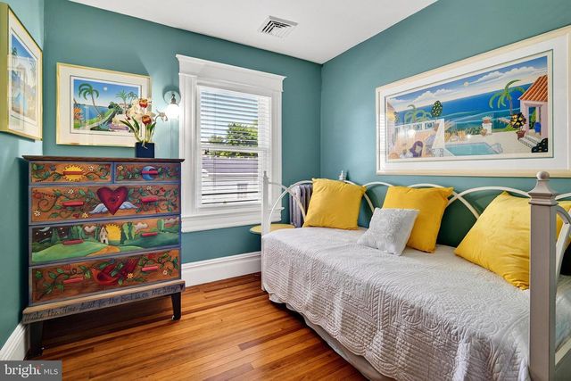14 N MAIN ST, Cranbury, NJ 08512