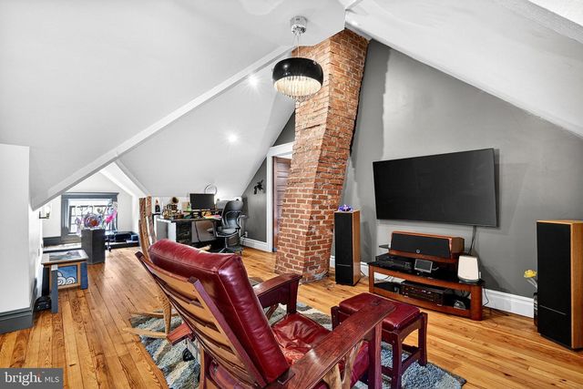 14 N MAIN ST, Cranbury, NJ 08512