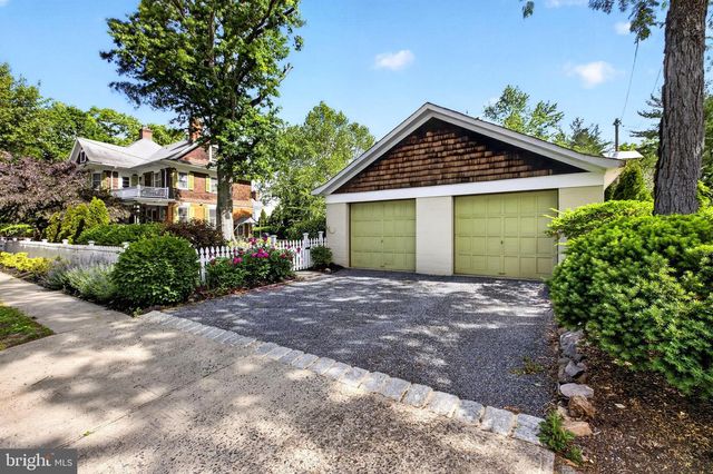 14 N MAIN ST, Cranbury, NJ 08512