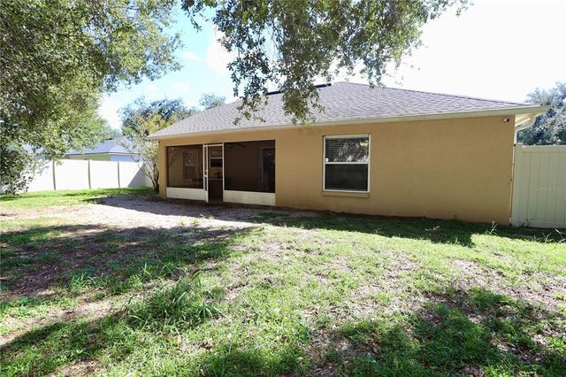 935 WILLOW RUN STREET, Minneola, FL 34715