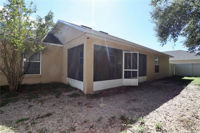 935 WILLOW RUN STREET, Minneola, FL 34715