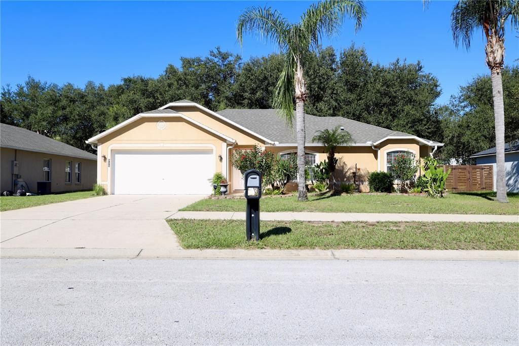 935 WILLOW RUN STREET, Minneola, FL 34715
