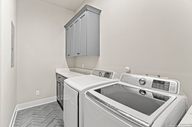 1687 Noble Trl, Canyon Lake, TX 78133