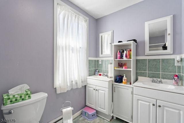 726 14Th Ave, Paterson City, NJ 07504