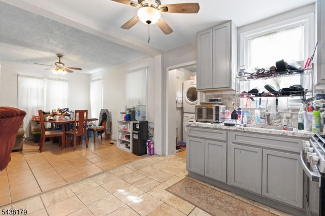 726 14Th Ave, Paterson City, NJ 07504