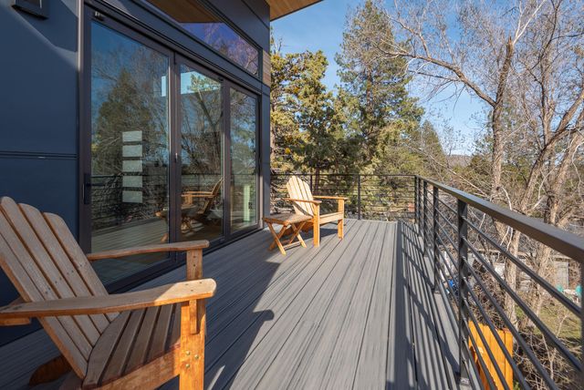 919 NW Roanoke Avenue, Bend, OR 97703