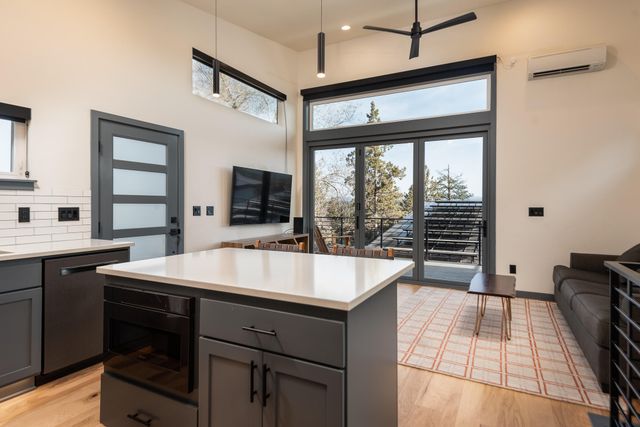 919 NW Roanoke Avenue, Bend, OR 97703