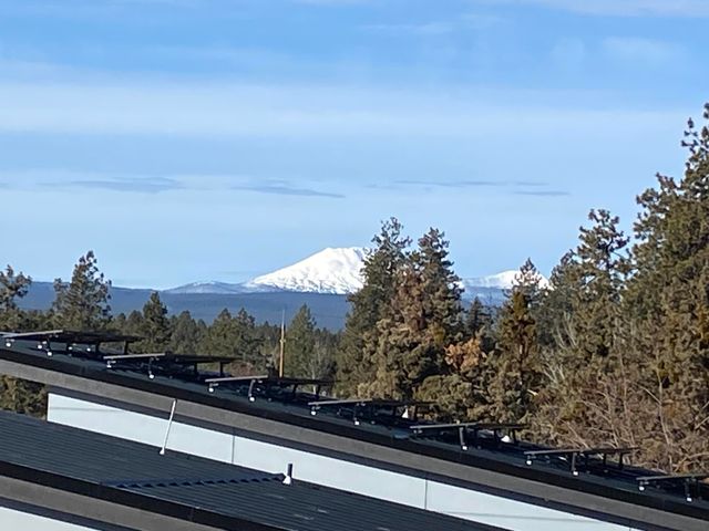 919 NW Roanoke Avenue, Bend, OR 97703