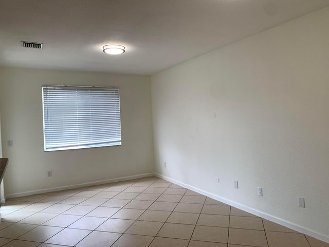 2013 Nassau Drive 3607, Riviera Beach, FL 33404