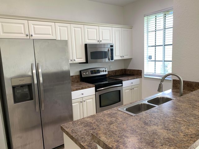 2013 Nassau Drive 3607, Riviera Beach, FL 33404