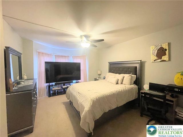 633 Maple Street, Bethlehem City, PA 18018