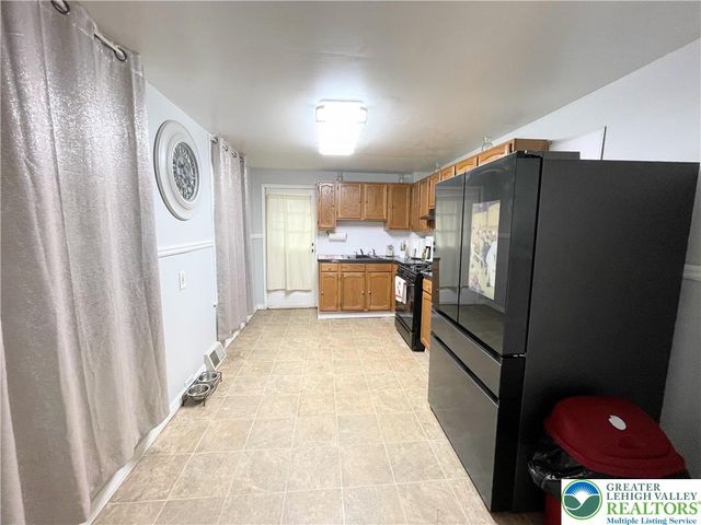 633 Maple Street, Bethlehem City, PA 18018