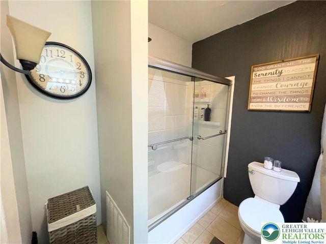 633 Maple Street, Bethlehem City, PA 18018