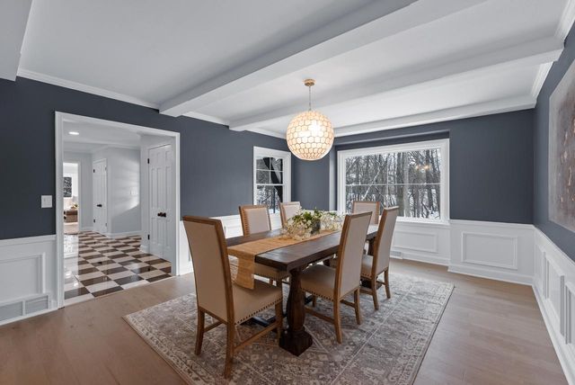 10525 N Fairway LANE, Mequon, WI 53092